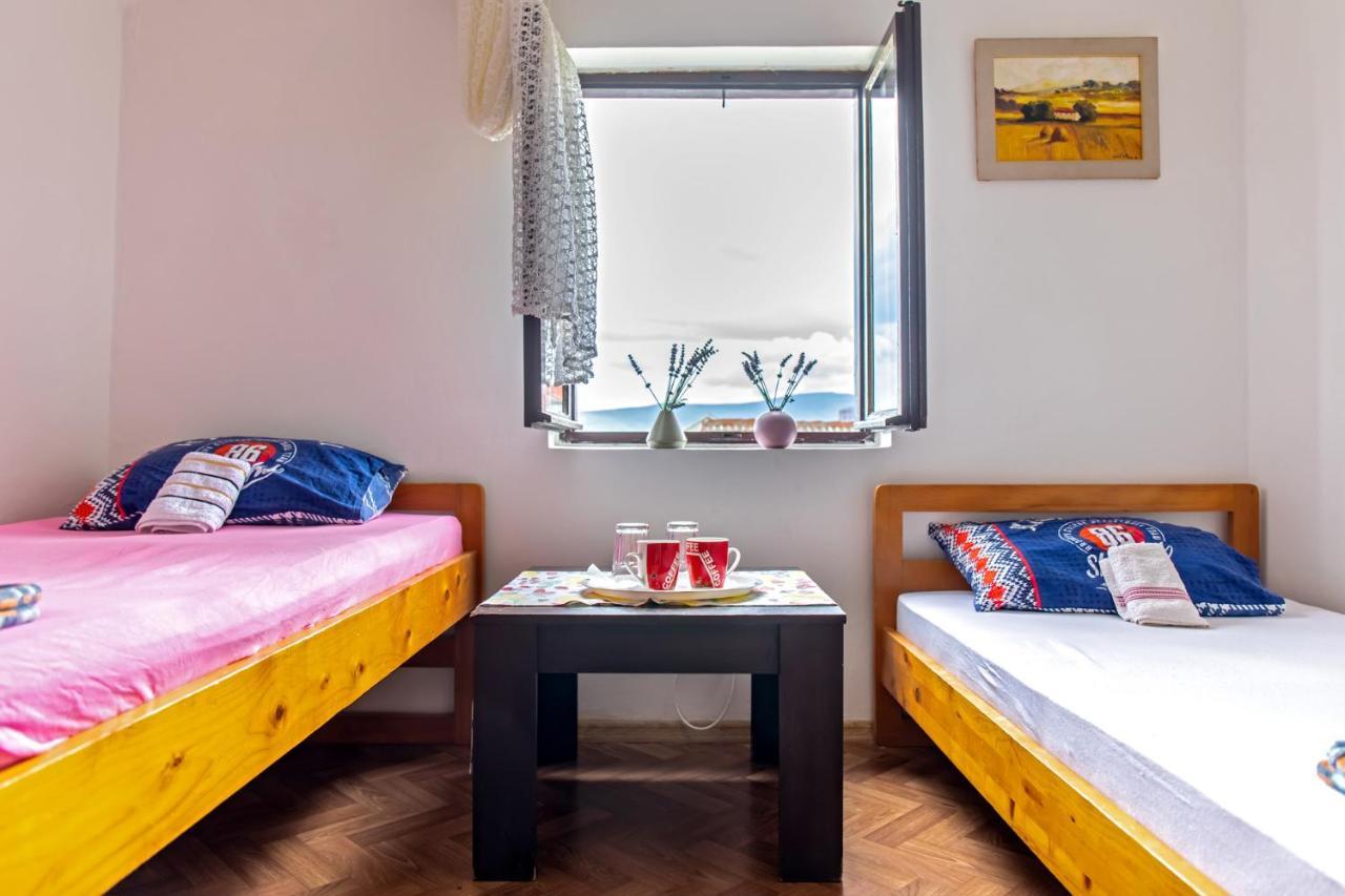 Apartment Private - *